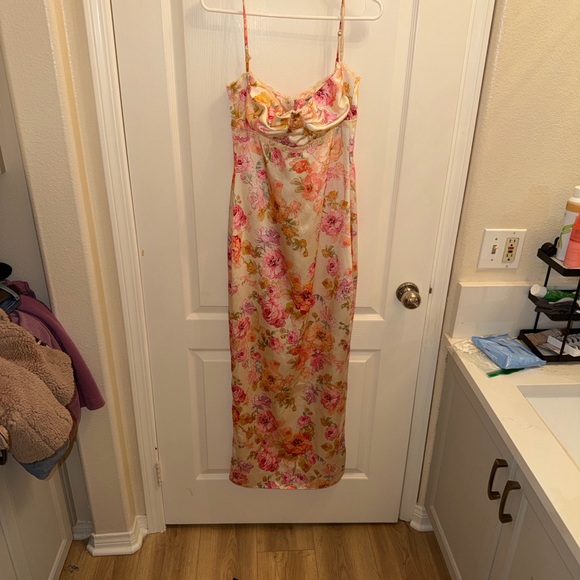 House of CB Josefina floral dress - Picture 7 of 7